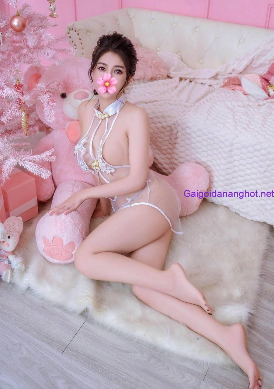 Quỳnh Anh Mặt Xinh Vú To Body Gợi Dục, Chuẩn Dâm Người Tình